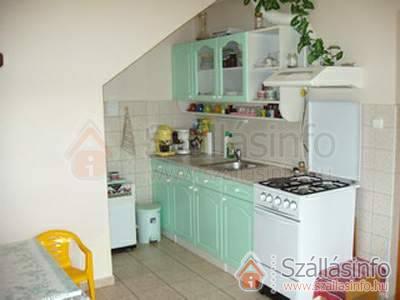 Apartmanház 61568 (West Transdanubian > Zala megye > Kehidakustány)