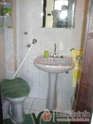 Apartmanház 63441 (West Transdanubien > Zala megye > Balatongyörök-Becehegy)