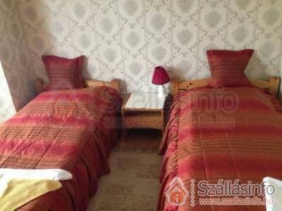 Aranykorona Történelmi Hotel-Étterem (Észak-Magyarország > Borsod-Abaúj-Zemplén megye > Miskolc)
