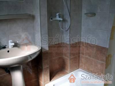 Balló Vendégház (Zentral Transdanubien > Veszprém megye > Döbrönte)