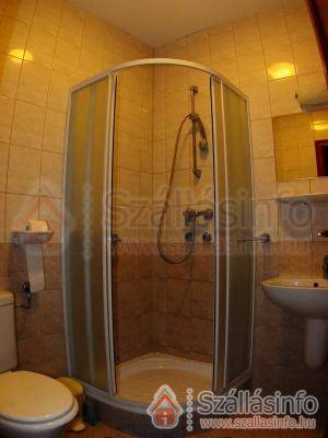 Boglárka Panzió és Apartmanházak (Észak-Magyarország > Borsod-Abaúj-Zemplén megye > Mezőkövesd-Zsóry-fürdő)