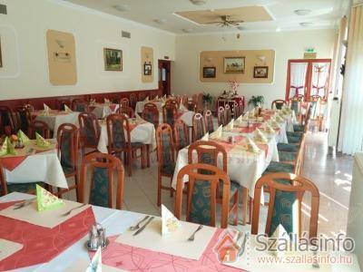 Boglárka Panzió és Apartmanházak (Észak-Magyarország > Borsod-Abaúj-Zemplén megye > Mezőkövesd-Zsóry-fürdő)