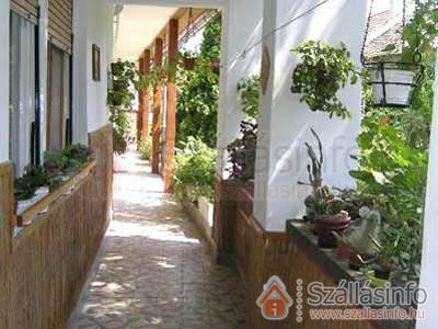 Prajda Apartman (South Transdanubian > Tolna megye > Dunaföldvár)