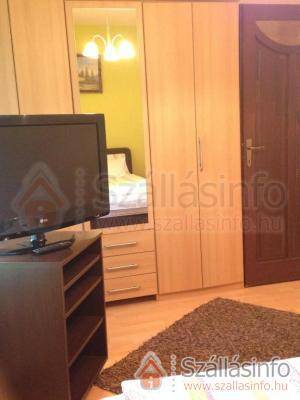 Nikola Apartman Udvari Medence (South Transdanubian > Somogy megye > Siófok)