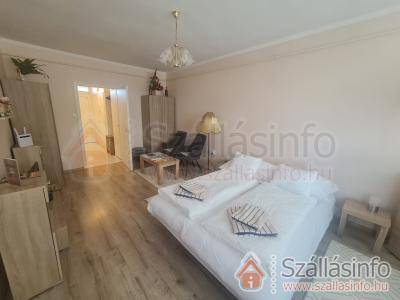 Isti-Lakás (South Plain > Csongrád megye > Makó)