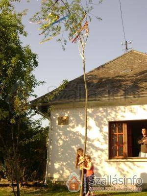 Jásd Vendégház (Central Transdanubian > Veszprém megye > Jásd)