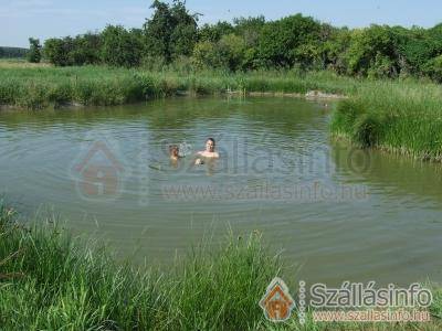 Kápolnás Vendégház (Dél-Dunántúl > Tolna megye > Báta)