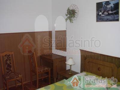 Stop Panzió (Észak-Alföld > Hajdú-Bihar megye > Debrecen)