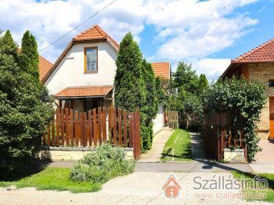 Szellő Úti Apartmanok (North Plain > Jász-Nagykun-Szolnok megye > Szolnok)